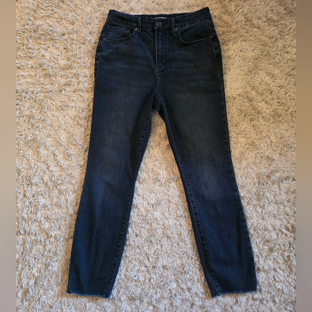 Good American Good Waist Crop Raw Hem Jeans Size 12/31